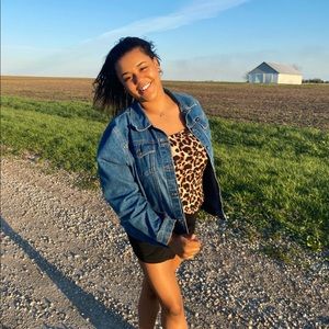 Meet your Posher, Samara